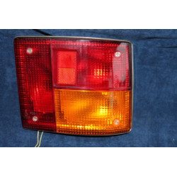 A112 2°S.  REAR RIGHT TAILIGHT  ARIC
