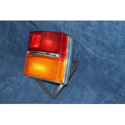 A112 1°S.  FANALINO POST: DX  ALTISSIMO