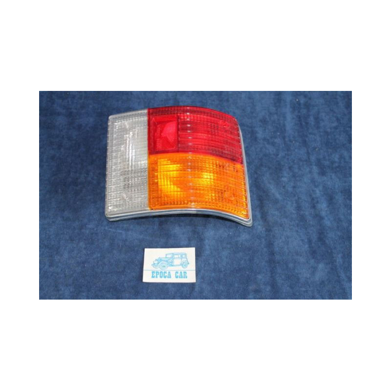 A112 2°S.   FANALINO POSTERIORE DX.  CON RETRO   BORDO BIANCO   ALTISSIMO