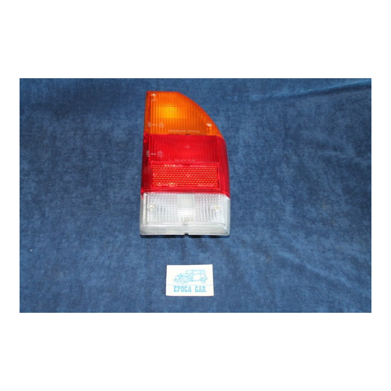 BETA SEDAN 3°S.   REAR RIGHT TAILIGHT   CARELLO