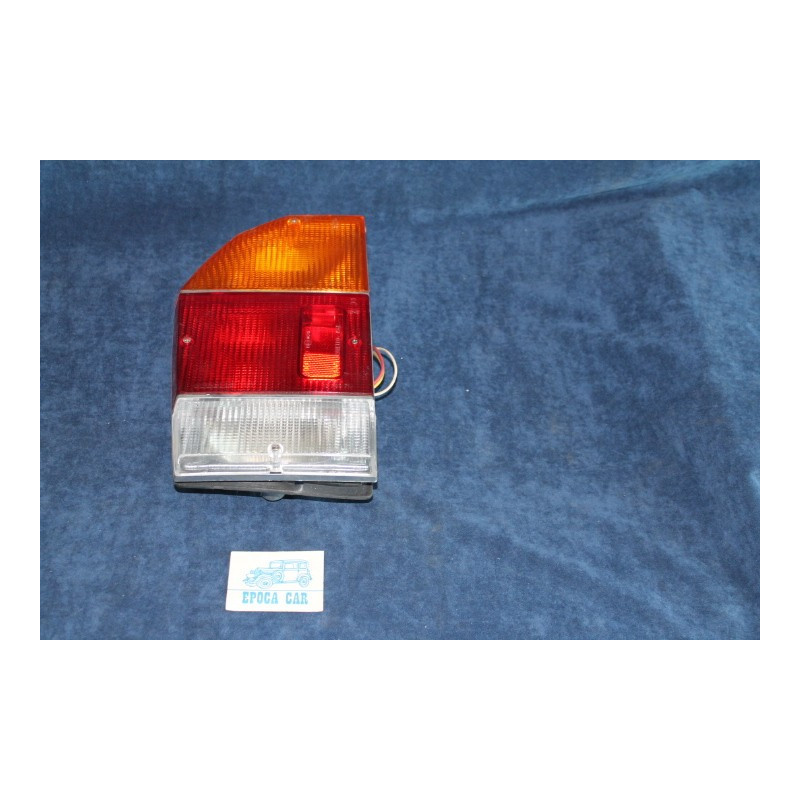 BETA SEDAN 1°S.   REAR LEFT TAILIGHT   CARELLO