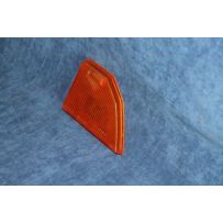 BETA BN 1°S.   PLASTICA ARANCIONE PER FANALINO POST. DX   CARELLO