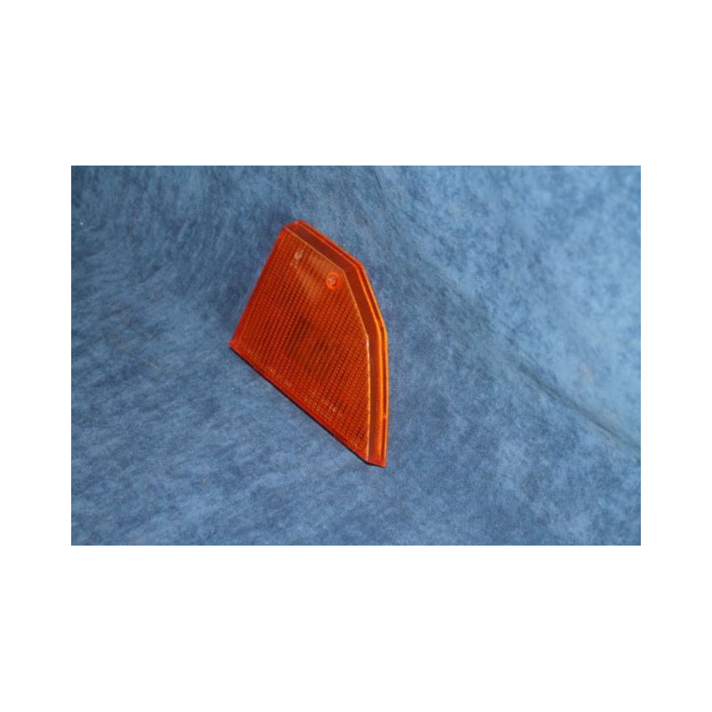 BETA SEDAN 1°S.   ORANGE LENS FOR REAR RIGHT TAILIGHT   CARELLO