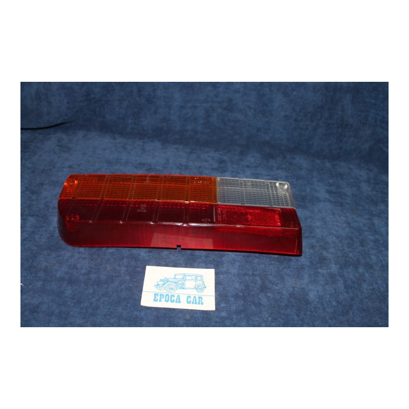 GT 2000   PLASTICA PER FANALINO POST. SX   ALTISSIMO