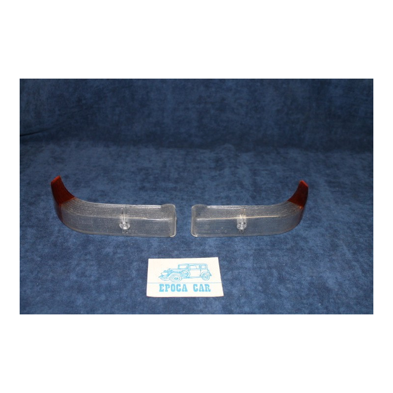 GT 1750 1°S.   COPPIA PLASTICHE PER FANALINI ANT.   P.V.