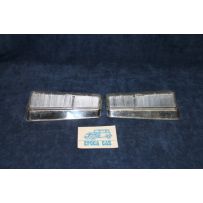 1750 BN 2°S.-2000   COPPIA PLASTICHE BIANCHE PER FANALINI ANT.   CARELLO