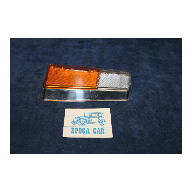 1750 BN 2°S.-2000   PLASTICA BICOLORE PER FANALINO ANT. DX   CARELLO