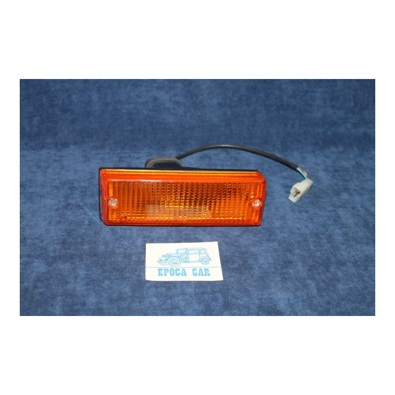 ALFETTA SEDAN 2000   FRONT RIGHT LIGHT   OLSA