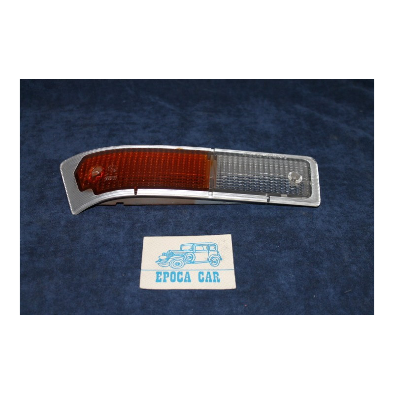 ALFETTA GT GTV   PLASTICA BICOLORE CON BORDO PER FANALINO ANT. DX   ALTISSIMO