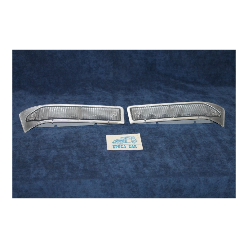 ALFETTA GT GTV   COPPIA PLASTICHE BIANCHE PER FANALINI ANT. CARELLO