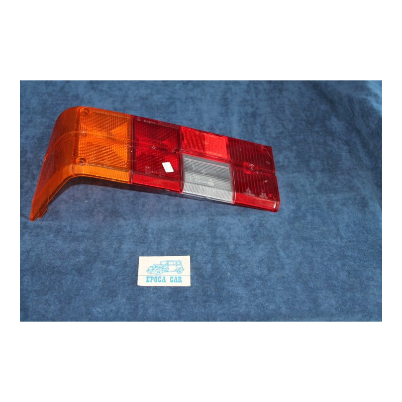 NUOVA RITMO   PLASTICA PER FANALINO POST. SX   CARELLO