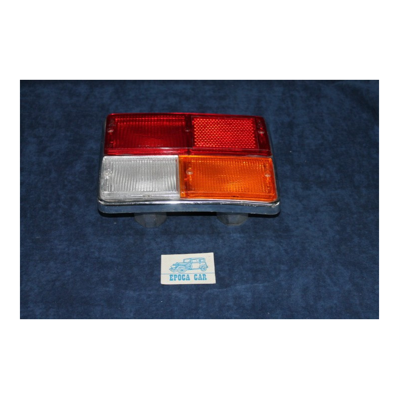 132 2°S.   REAR RIGHT TAIL LIGHT   SIEM