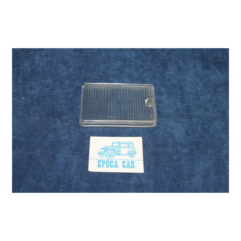 132 2°S.   PLASTICA BIANCA PER FANALINO POST.   SIEM