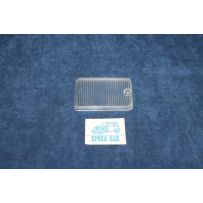 132 2°S.   PLASTICA BIANCA PER FANALINO POST. SX   ARIC