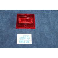 132 1°S.    PLASTICA ROSSA CON CATAR. PER FANALINO POST. DX   ALTISSIMO