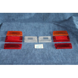 131   SET COMPLETO ( 8 PZ ) DI PLASTICHE PER FANALINI POST.   ALTISSIMO