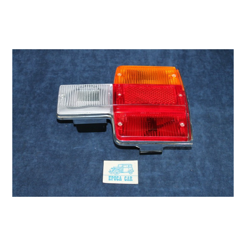 131   REAR RIGHT TAIL LIGHT   ARIC