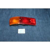 127-127 SPECIAL  FANALINO POST. SX  BORDO NERO  VITI PICCOLE   ALTISSIMO