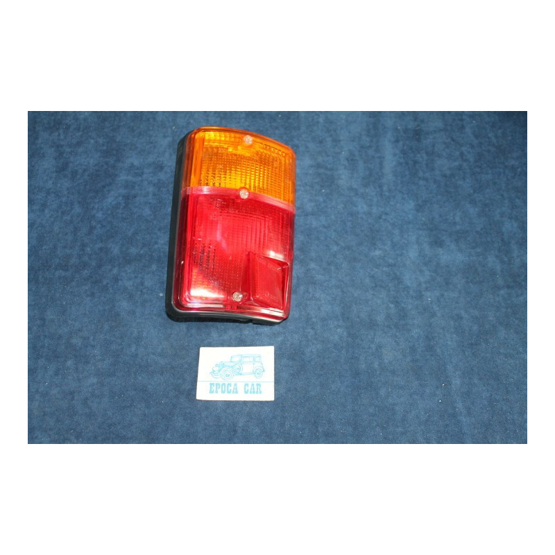 126  REAR LEFT LIGHT   ARIC