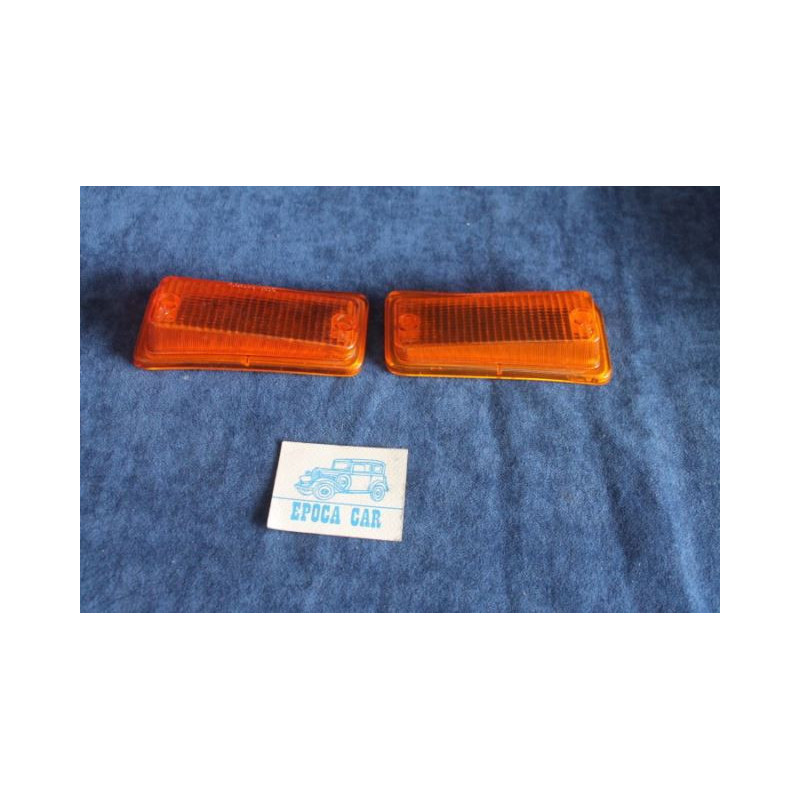 126  COPPIA PLASTICHE ARANCIONI PER FANALINI ANT.   LEART
