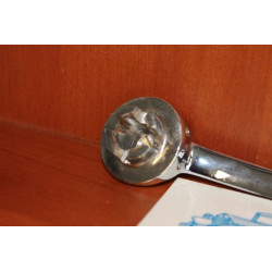 INSIDE HANDLE (CRUCIS ATTACH) EACH