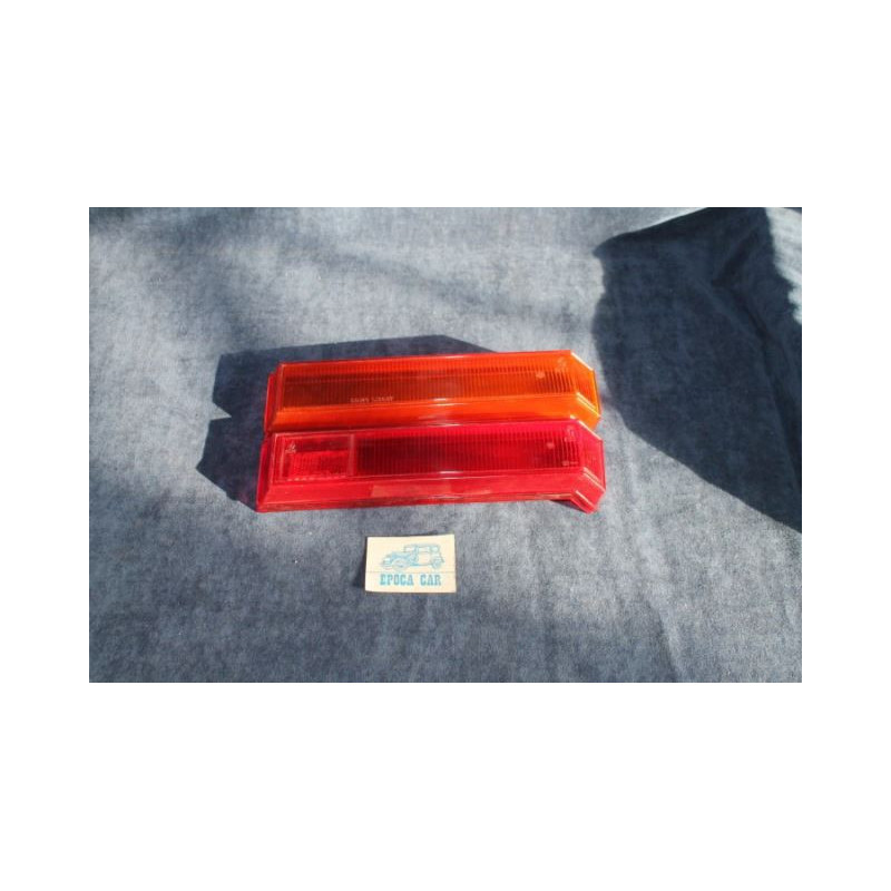 130 BERLINA  PLASTICHE (2 PZ) PER FANALINO POST. DX   STARS