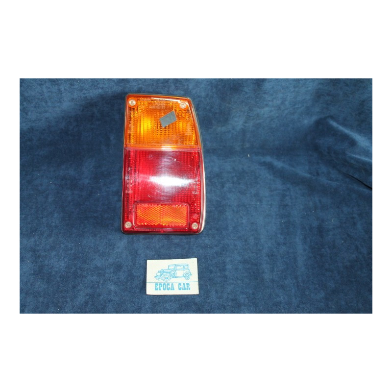 128 S PAIR REAR LIGHTS (METAL SCREW) BLACK EDGE    STARS