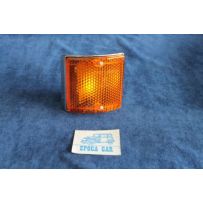 128  FRONT RIGHT ORANGE LIGHT  METAL   ARIC