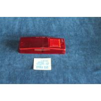 124 BERLINA '71  PLASTICA ROSSA PER FANALINO POST.DX   ARIC