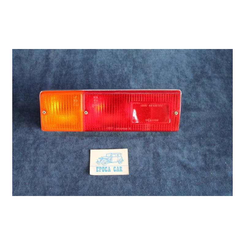124 SPECIAL T '71  REAR LEFT LIGHT   ARIC