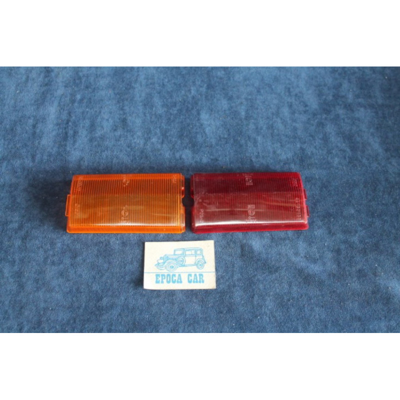 124 BERLINA 1°S  COPPIA PLASTICHE PER FANALINI POST.   ARIC