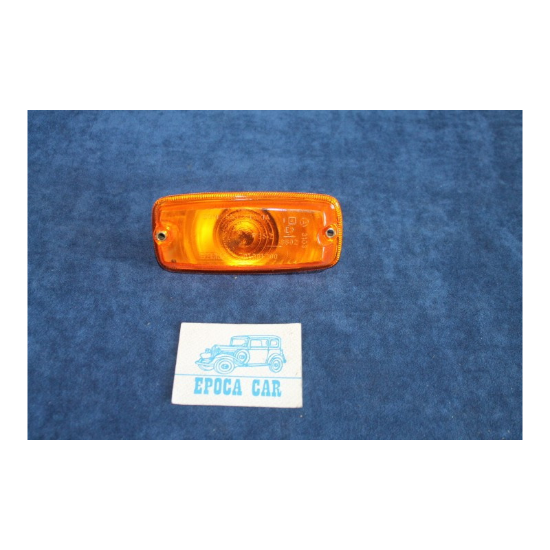 850 SEDAN  ORANGE FRONT LEFT LIGHT  GECAR