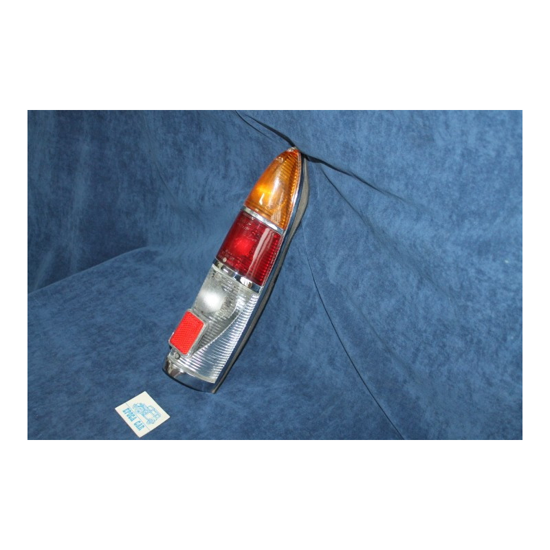 1500L-1800-2100-2300  FANALE POSTERIORE   ALTISSIMO