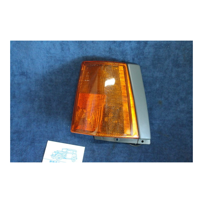 FIAT 127 3 s FRONT LIGHT LH  LEART GREY FRAME 