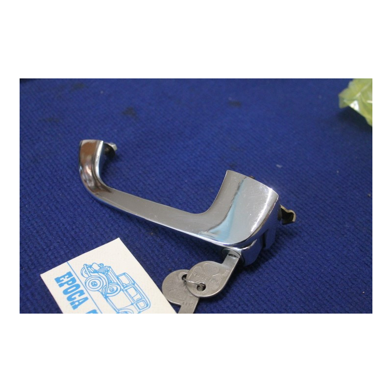 MANIGLIA ESTERNA CON CHIAVE  CAD.