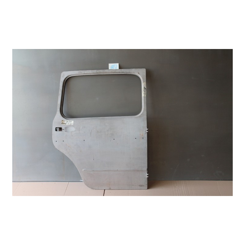 1100 103 FAMILIARE REAR DOOR RH  