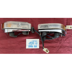 GT 1750 1°S.   COPPIA FANALINI ANT. CON GUARNIZIONI E PORTALAMPADE (ADATTATA)   CARELLO