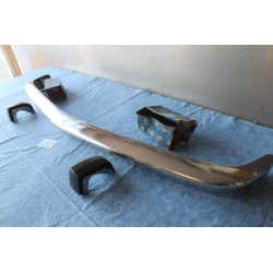PEUGEOT 504 PARAURTO ANTERIORE CON ROSTRI 