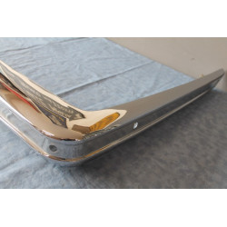 ALFA 2600 BERLINA PARAURTO POSTERIORE SENZA GOMMA  NOS