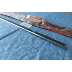 RASCHIAVETRO INTERNO POSTERIORE DX AR 503064