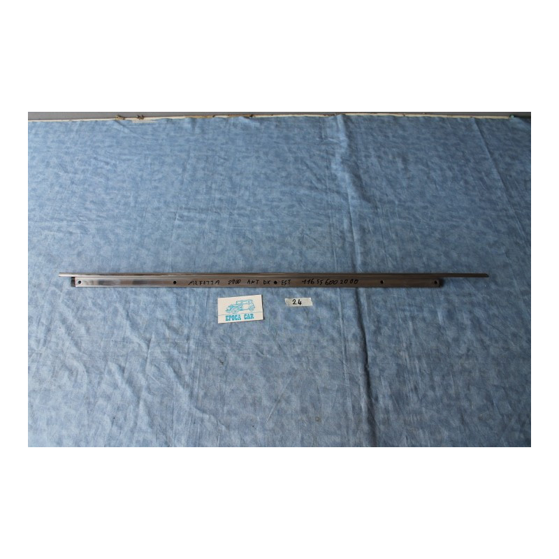 ALFETTA 2000 FIRST VERSION  PROFILO RASCHIAVETRO EXTERNAL FRONT RH  116556002000