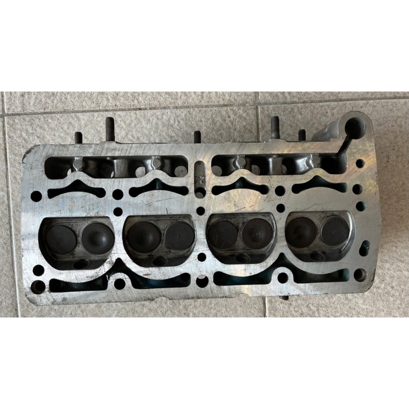 TESTA MOTORE PER FIAT 850 SPORT COUPE  100 GBC  COD 4183553 USATA CON VALVOLE