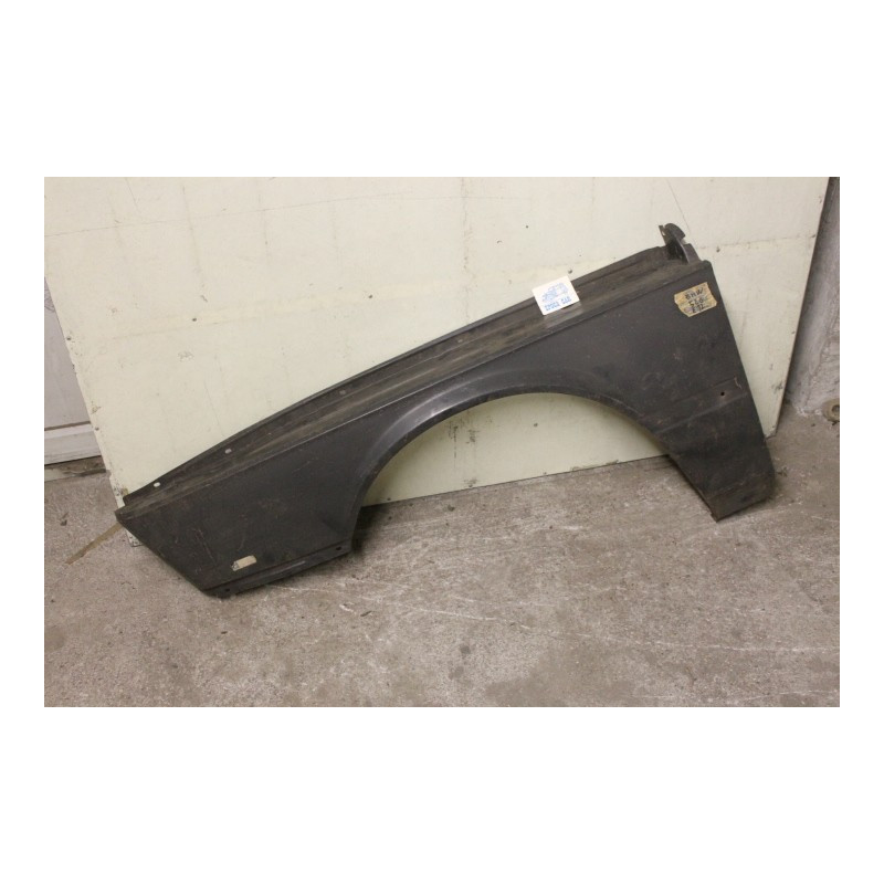 BMW 520  E12 FRONT FENDER LH  NOS