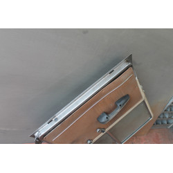 DOOR USED FRONT LEFT RESTORED  ( 2  MODEL)