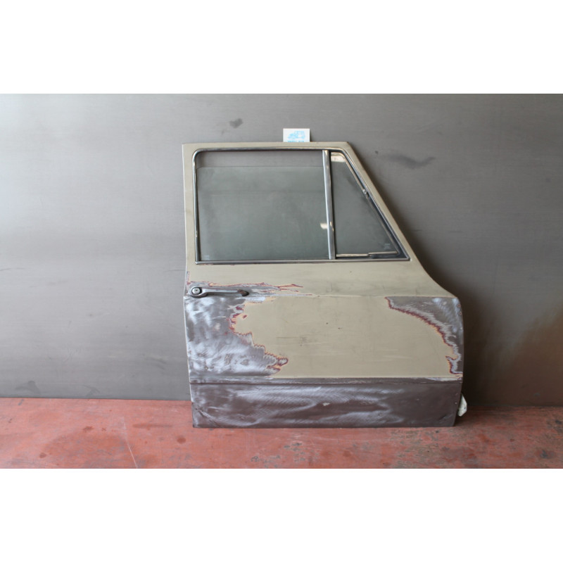 DOOR USED FRONT RIGHT RESTORED  ( 2  MODEL)