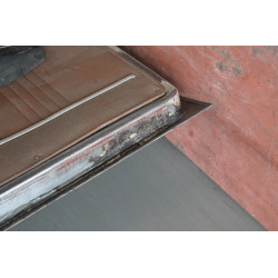 DOOR USED FRONT RIGHT RESTORED  ( 2  MODEL)