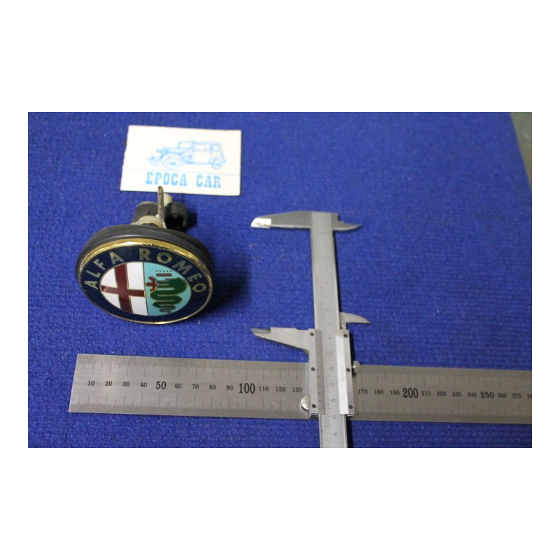 BADGE WHIT SUPPORT 75 DIAMETER  PLASTIC
