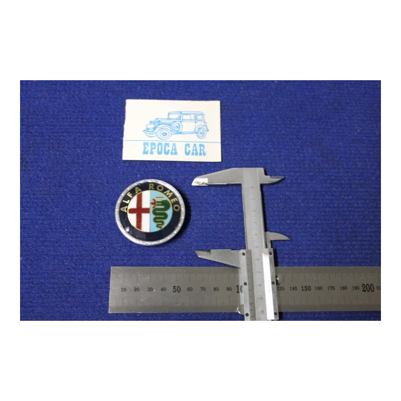 PLASTIC BADGE 52 DIAMETER ( GOLD WORDS)