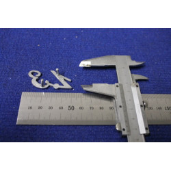 SCRITTA "1.3" ALTEZZA 21 MM SPESSORE FINO METALLO CROMATO