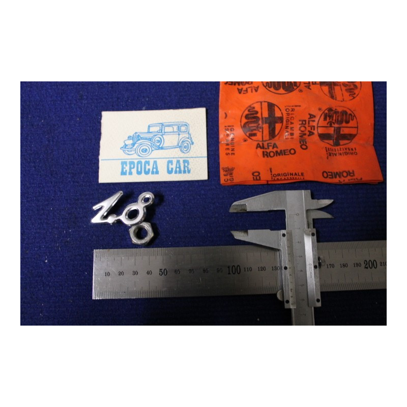 SCRITTA "1.8" METALLO CROMATO